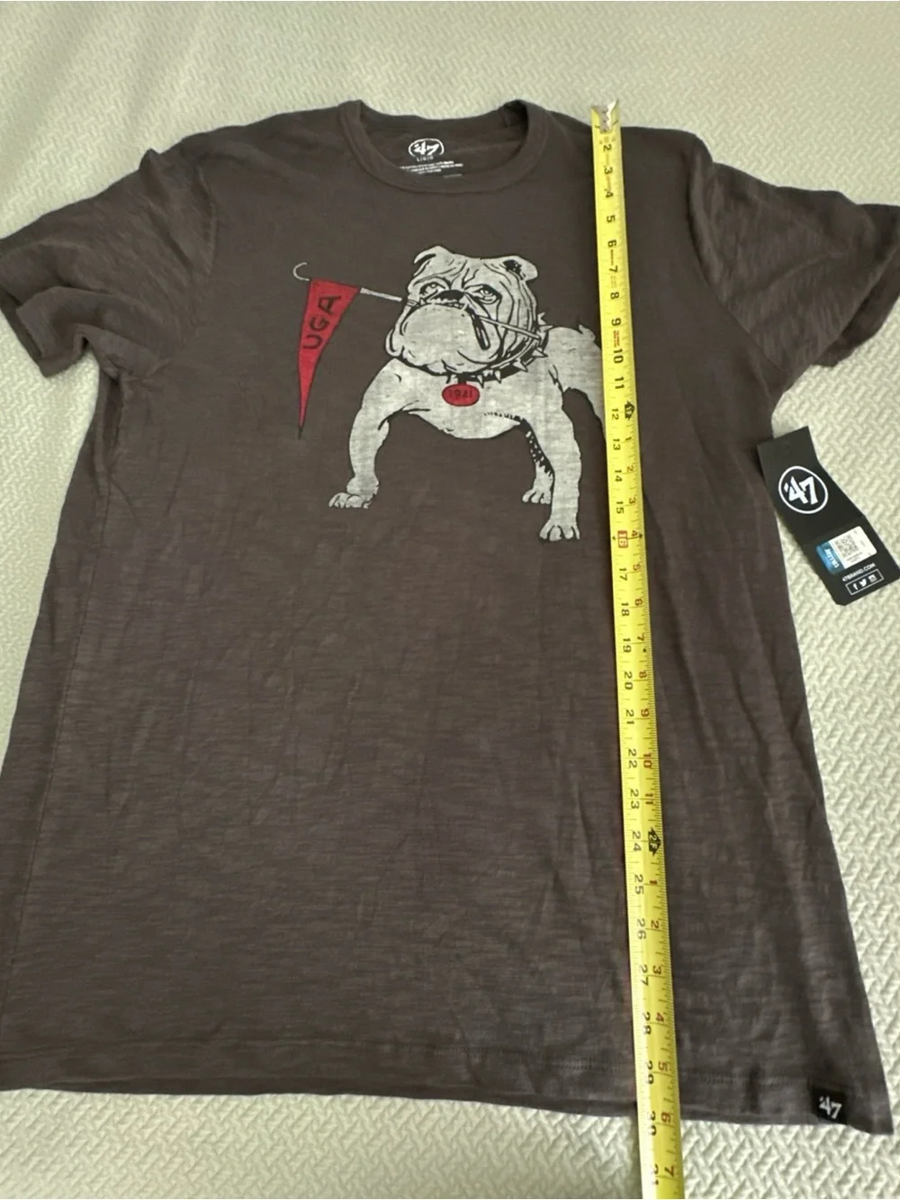 47 Men's Charcoal Bulldog Graphic T-Shirt - UGA NEW with tag SZ large